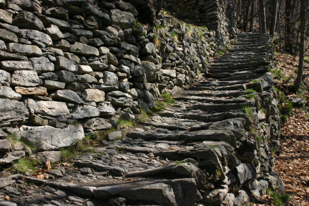 Mulattiera Savogno copia 10# Val Bregaglia italiana: la valle delle meraviglie