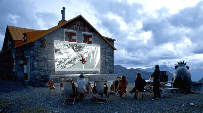 Cinema al V Alpini Spunti per un ragionamento su strutture e servizi turistici in montagna