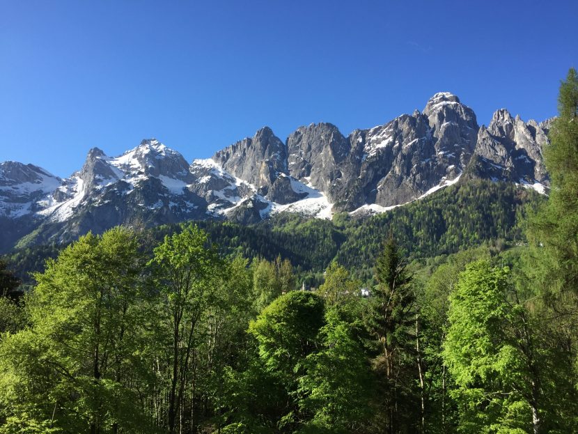 Piz di Sagron Gruppo del Cimonega Parco nazionale Dolomiti Bellunesi scaled 830x623 1 I seggiolai di Sagron Mis per un turismo che lascia al centro il territorio