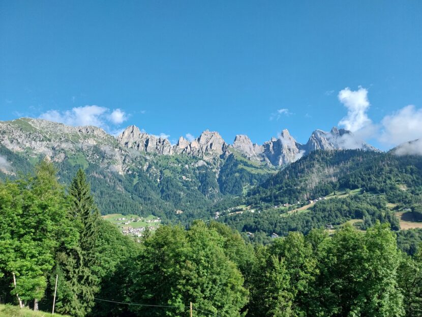 pale di san martino sud sagron mis 830x623 1 I seggiolai di Sagron Mis per un turismo che lascia al centro il territorio