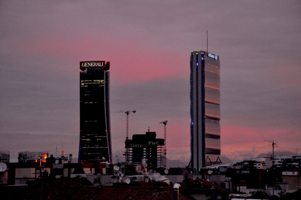 Tre torri al tramonto copia Tra-monti dalla città