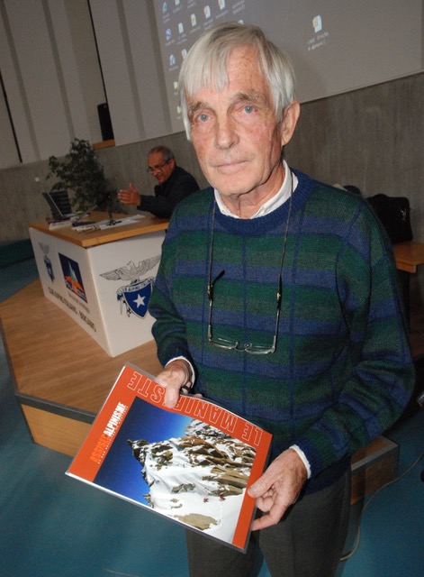 Bernard Amy con manifesto copia 2 Il "mal di montagna", la ricerca dell'emozione e il rischio