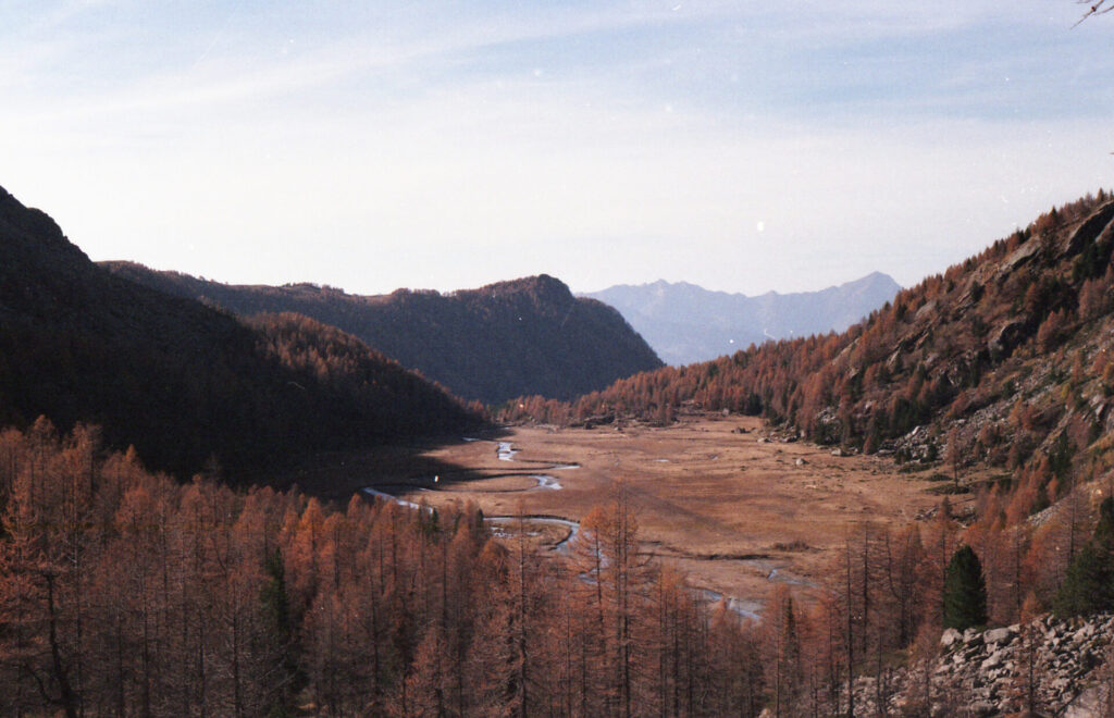 Sguardi alla ricerca della meraviglia nel paesaggio lombardo Predarossa Sergio Mambretti Sguardi alla ricerca della meraviglia nel paesaggio lombardo